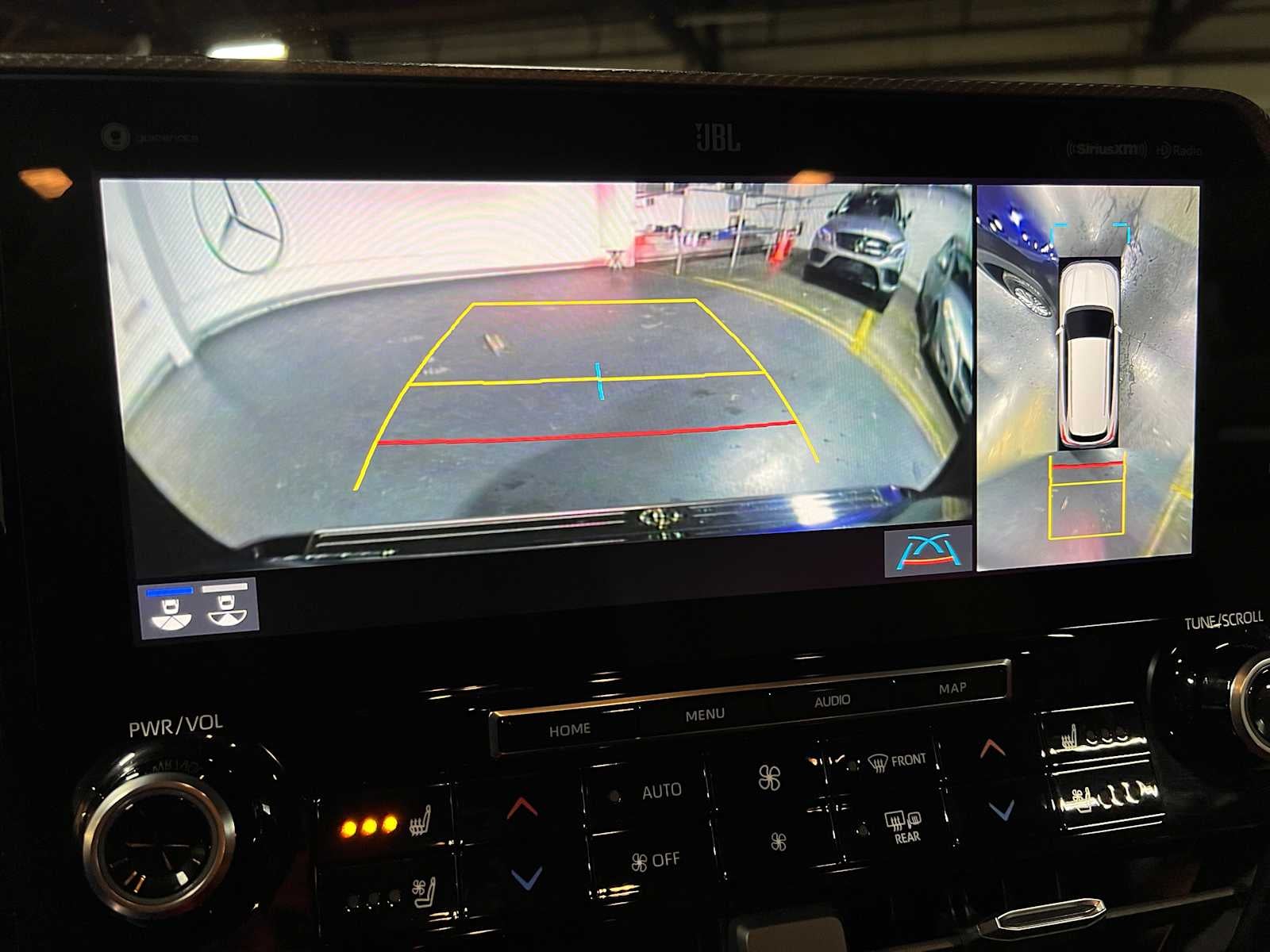 2020 Toyota Highlander Hybrid Platinum