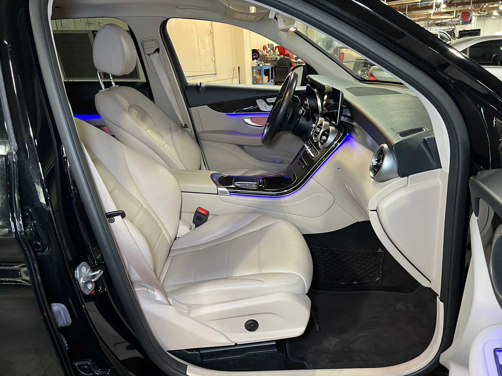 2020 Mercedes-Benz GLC GLC 300