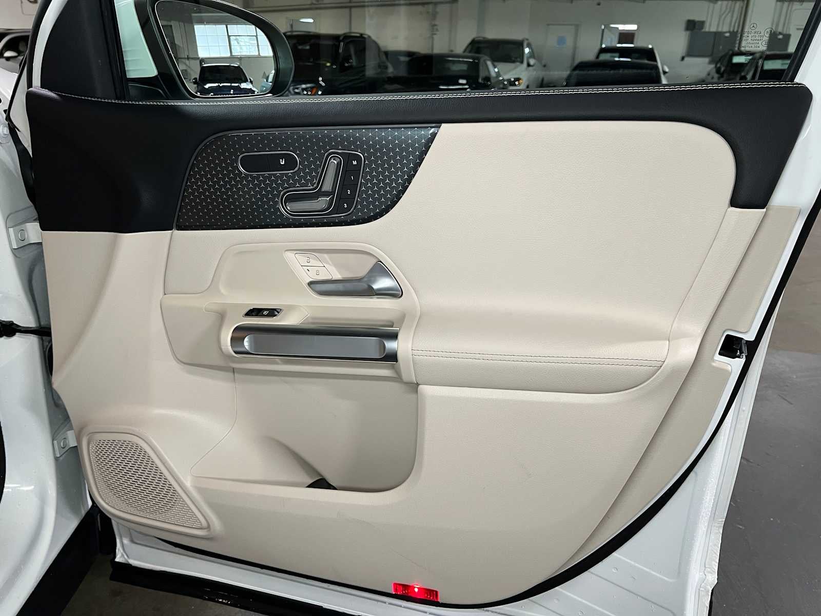 2025 Mercedes-Benz GLB GLB 250