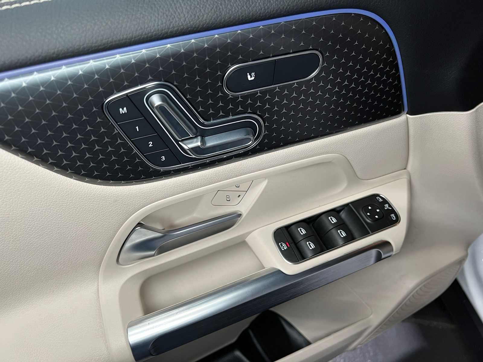 2025 Mercedes-Benz GLB GLB 250