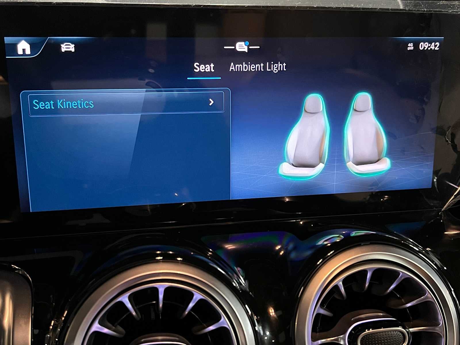 2025 Mercedes-Benz GLB GLB 250