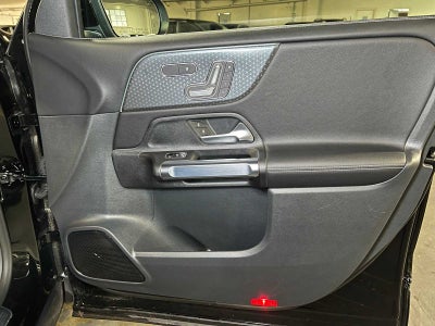 2025 Mercedes-Benz GLB GLB 250