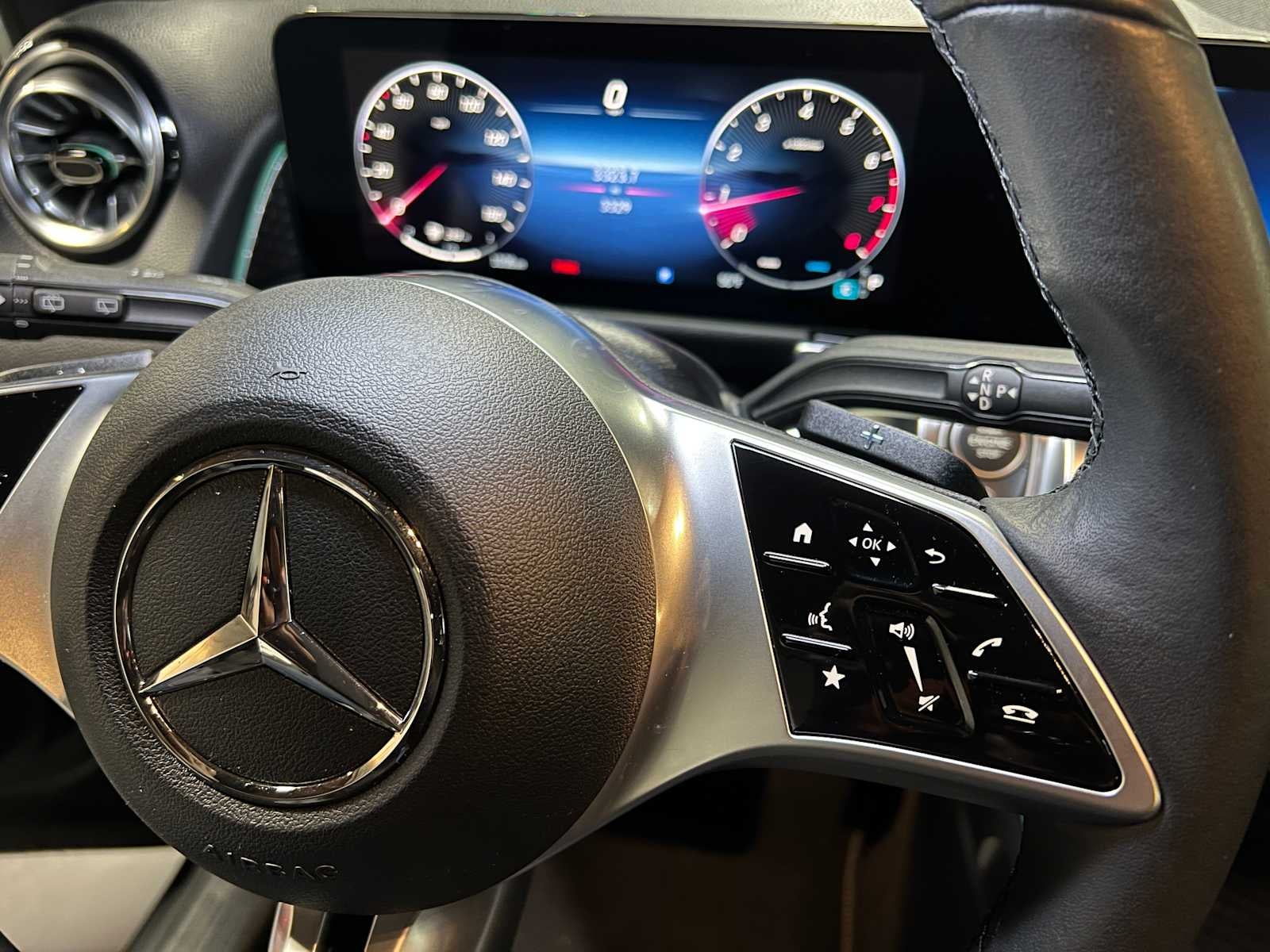 2025 Mercedes-Benz GLB GLB 250