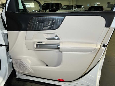 2025 Mercedes-Benz GLB GLB 250