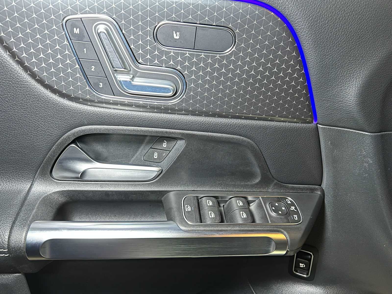 2025 Mercedes-Benz GLB GLB 250