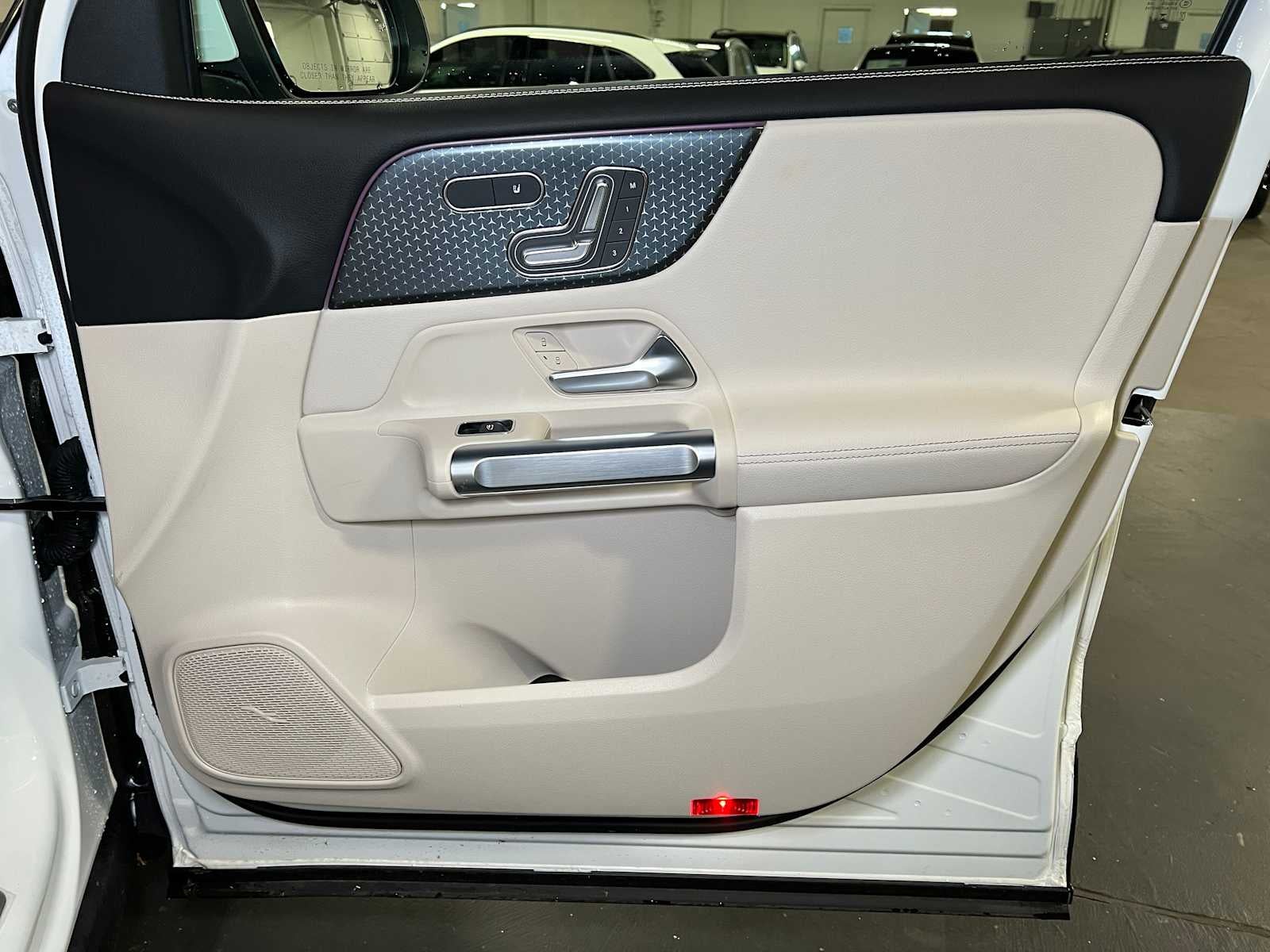 2025 Mercedes-Benz GLB GLB 250