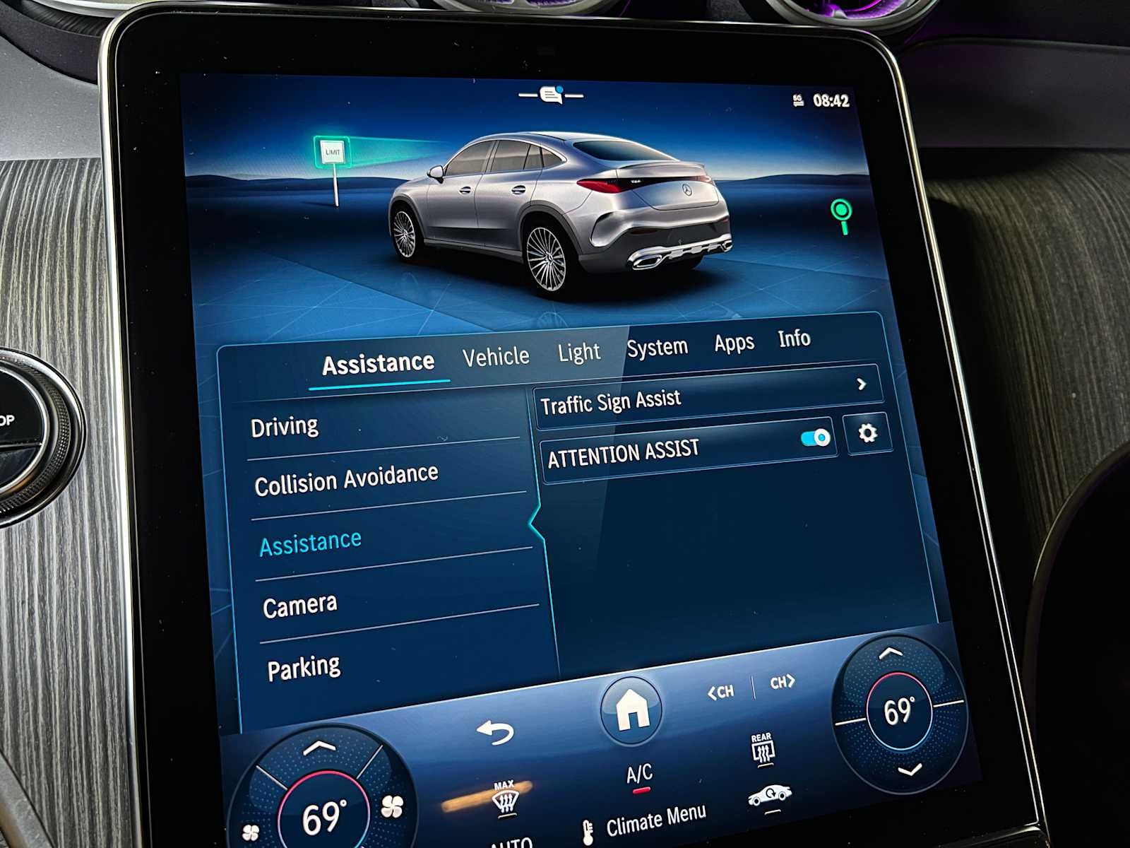 2025 Mercedes-Benz GLC GLC 300