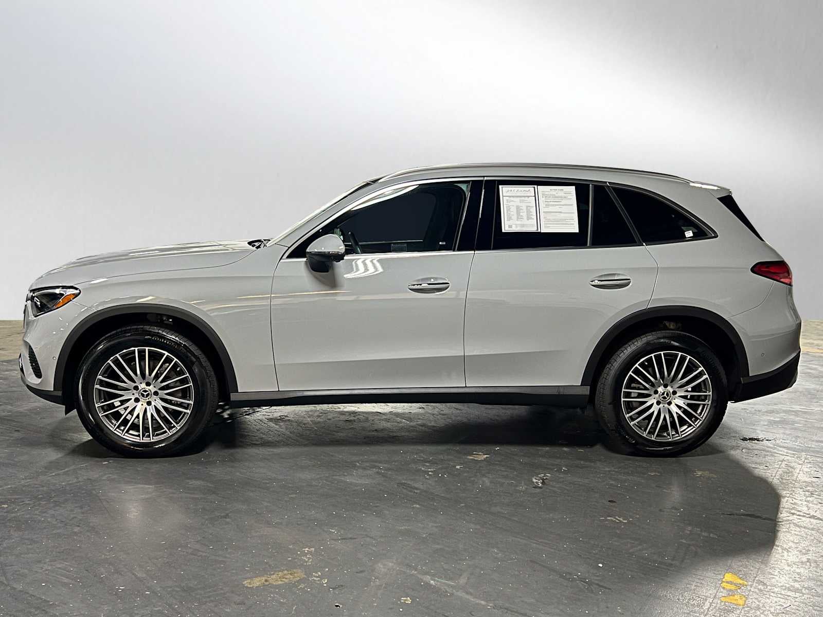 2025 Mercedes-Benz GLC GLC 300