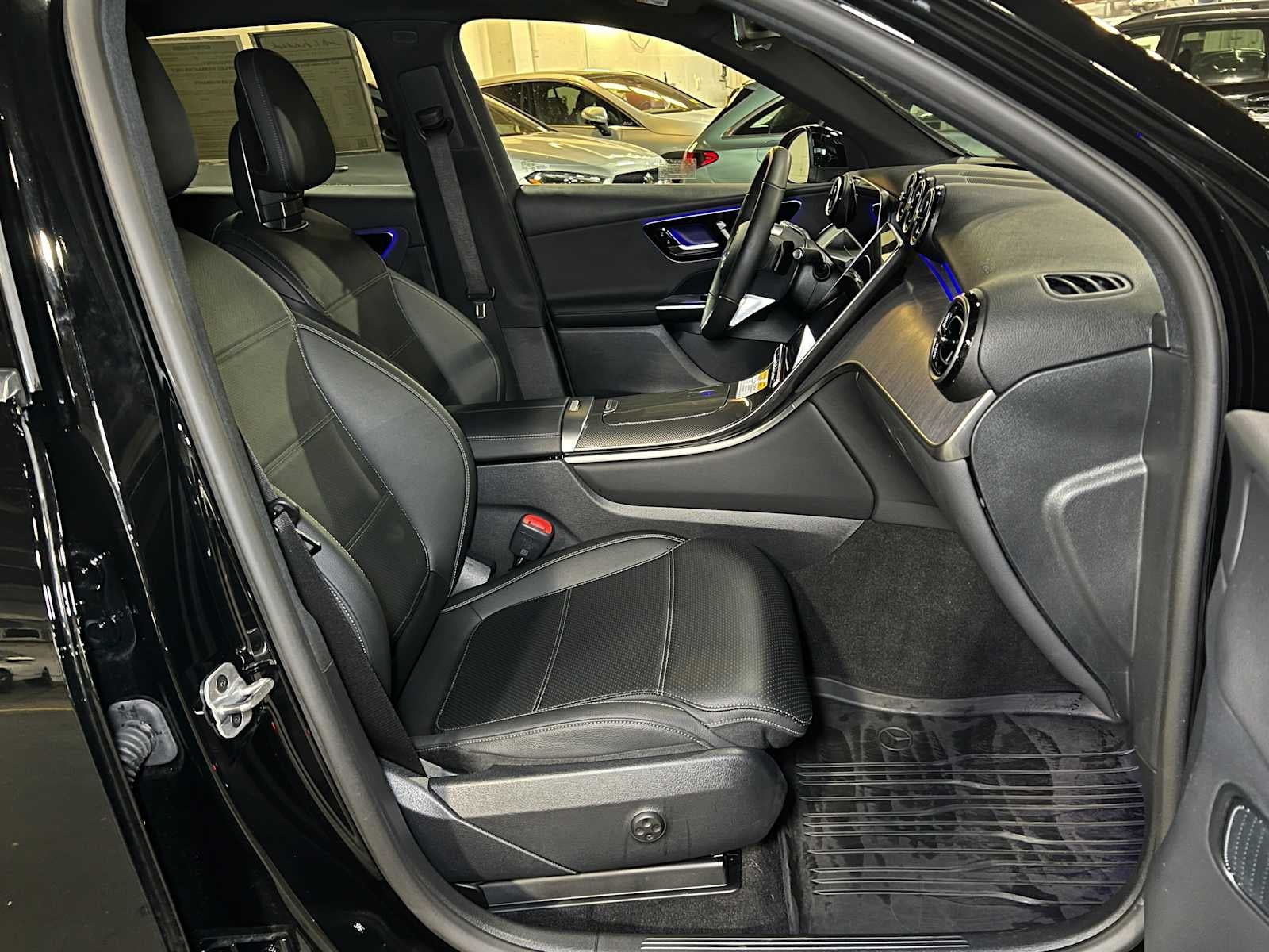 2025 Mercedes-Benz GLC GLC 300