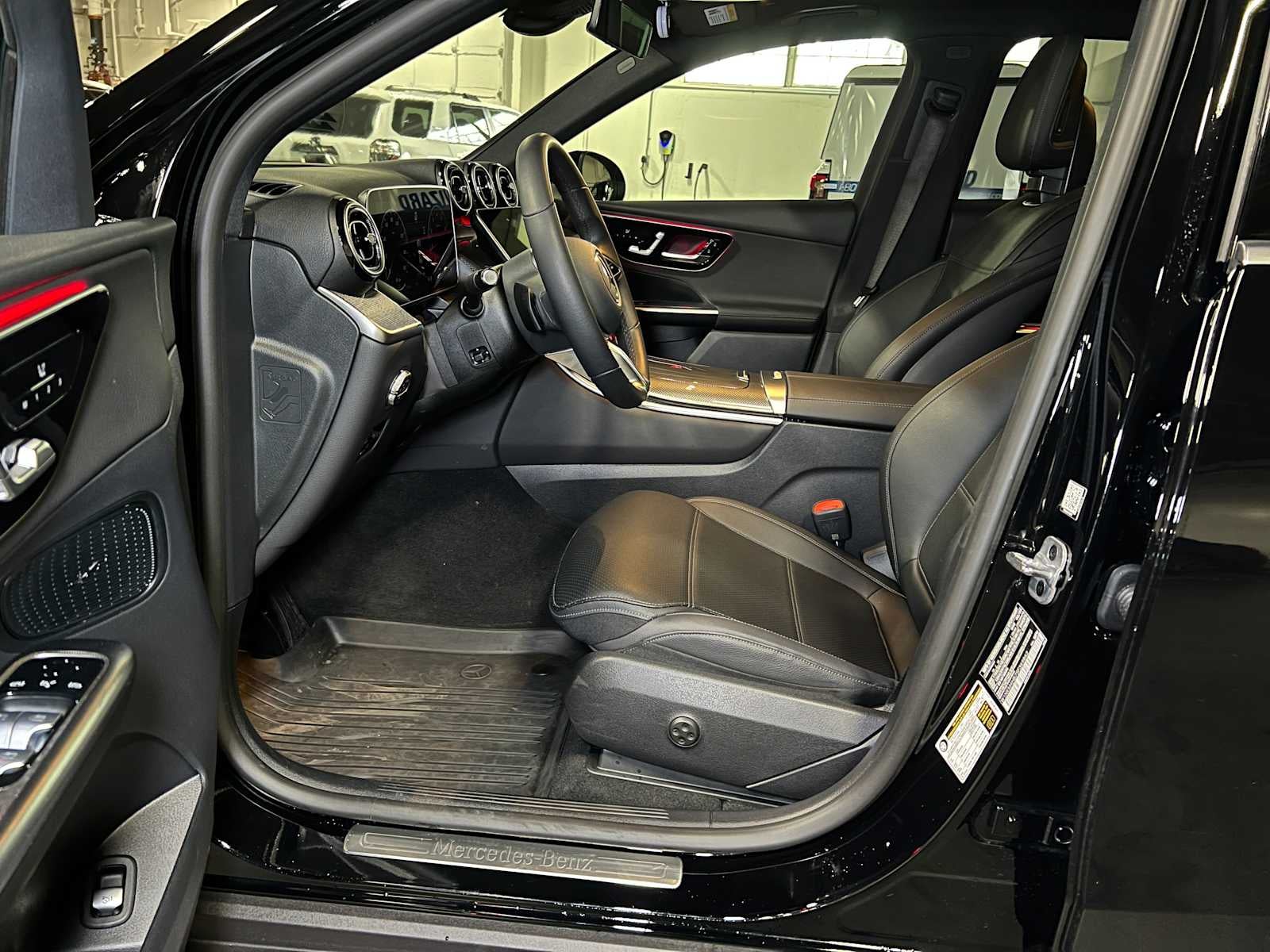 2025 Mercedes-Benz GLC GLC 300