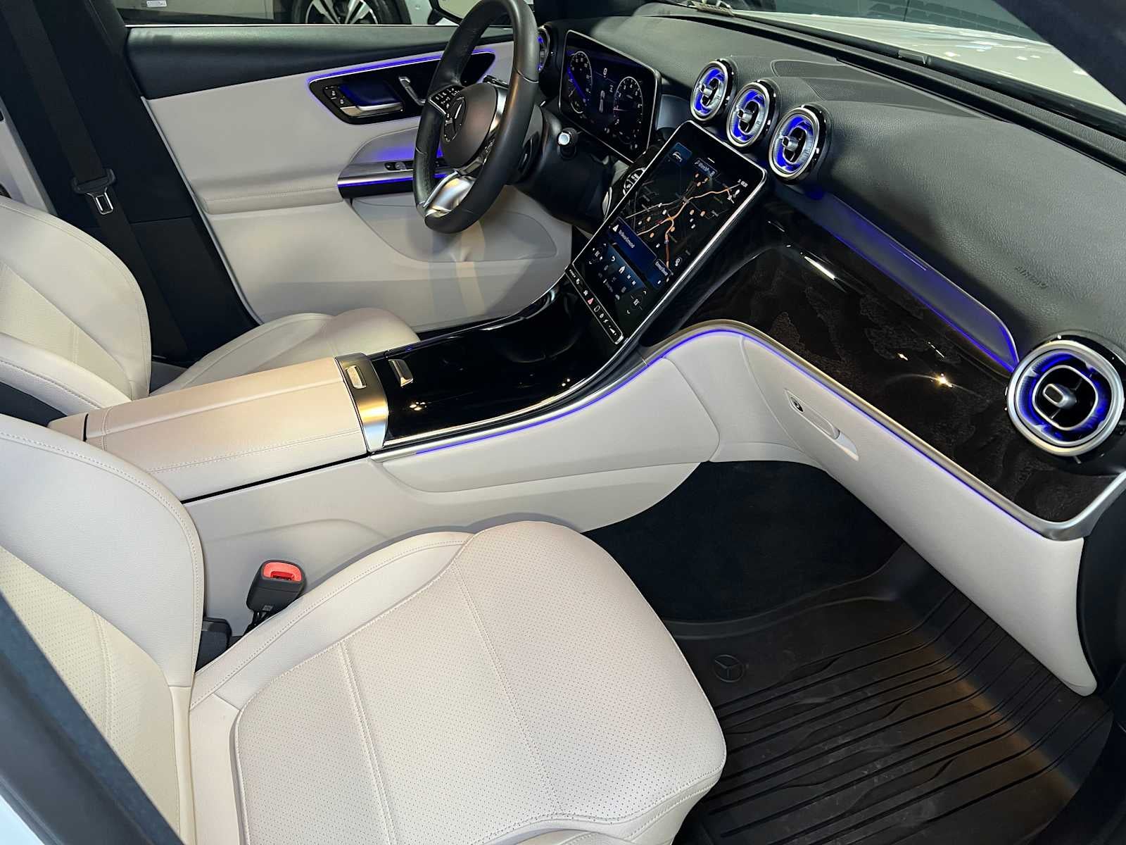 2025 Mercedes-Benz GLC GLC 300