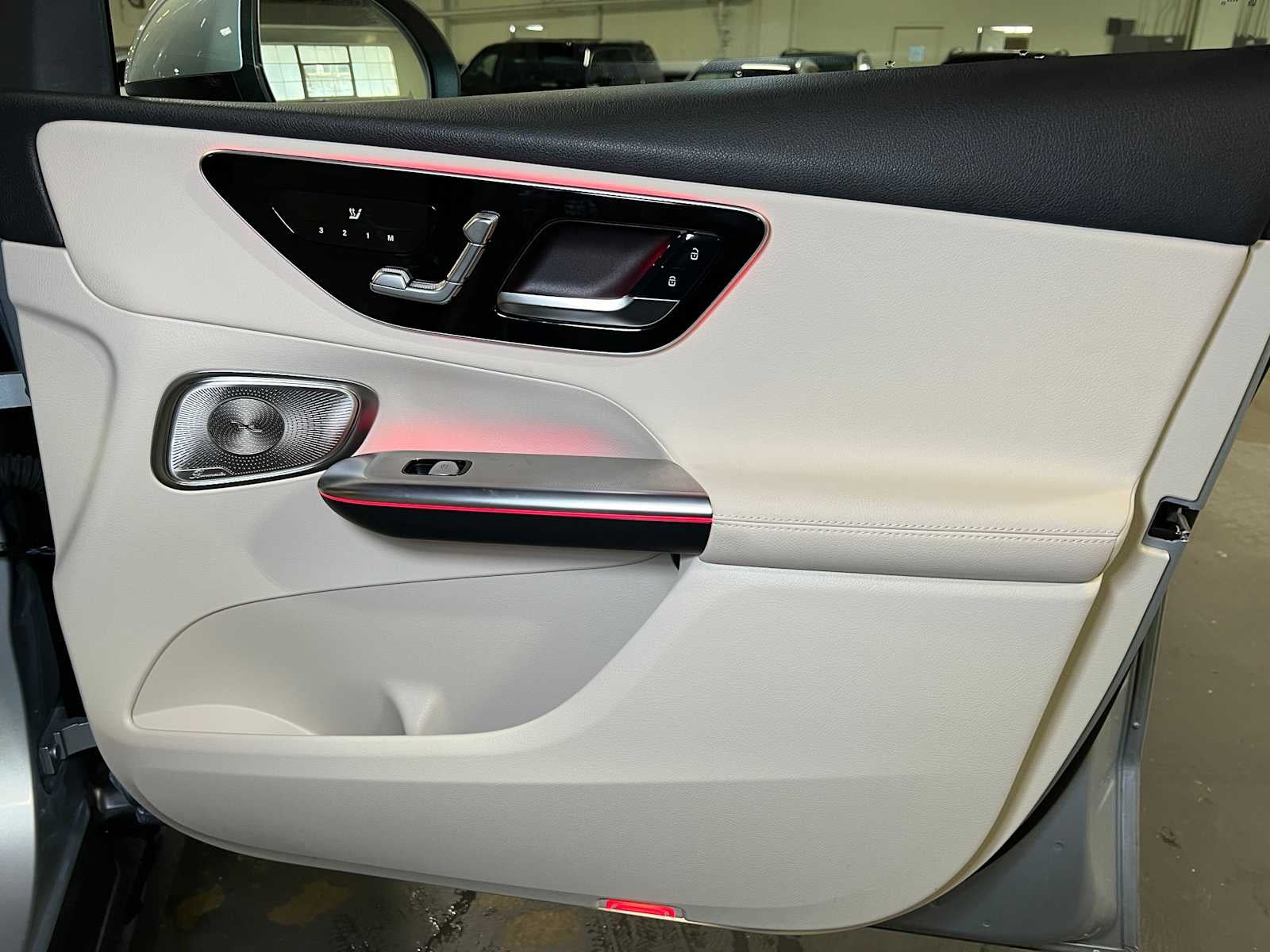 2025 Mercedes-Benz GLC GLC 300