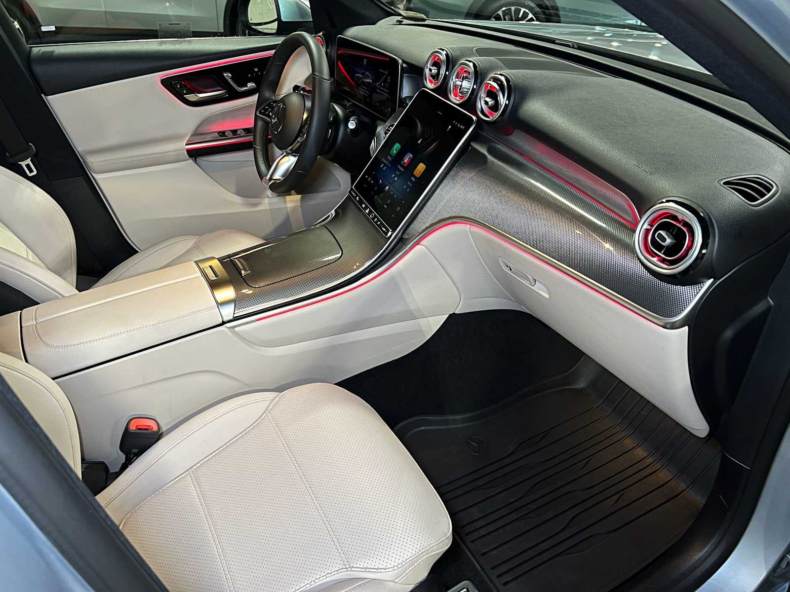 2025 Mercedes-Benz GLC GLC 300