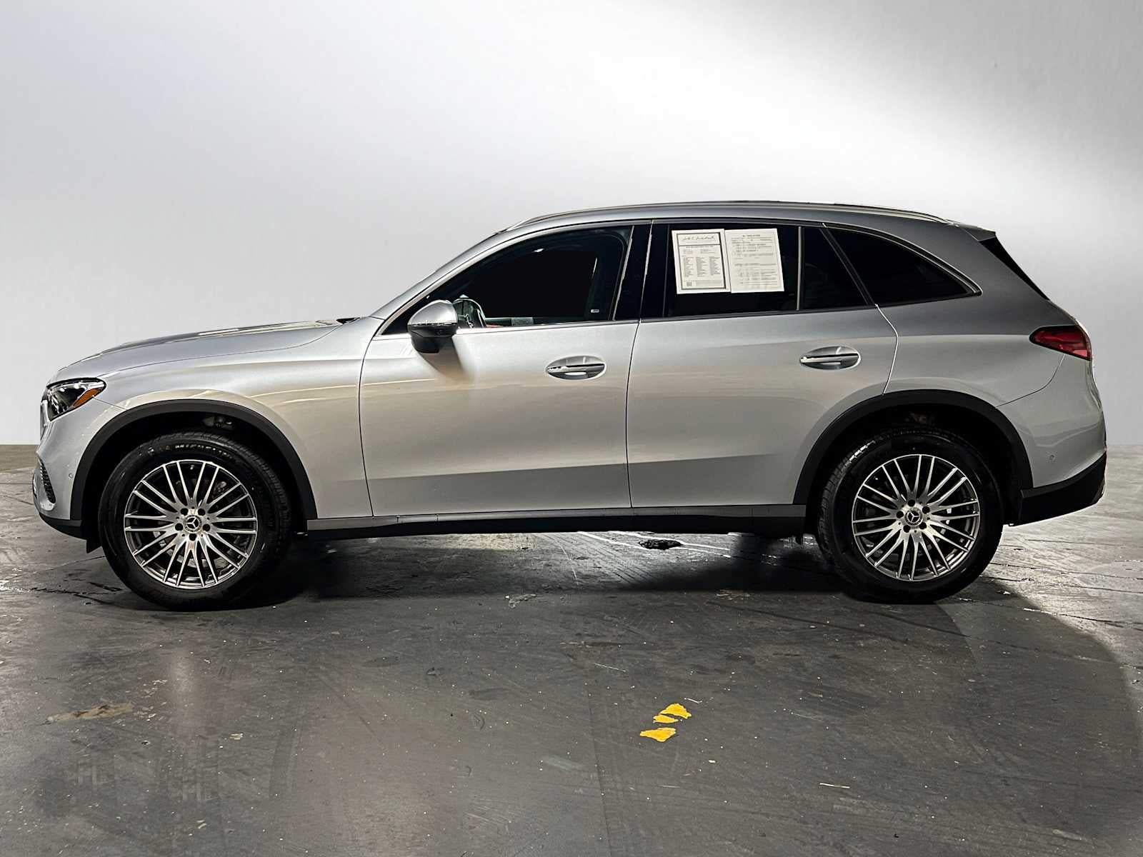 2025 Mercedes-Benz GLC GLC 300