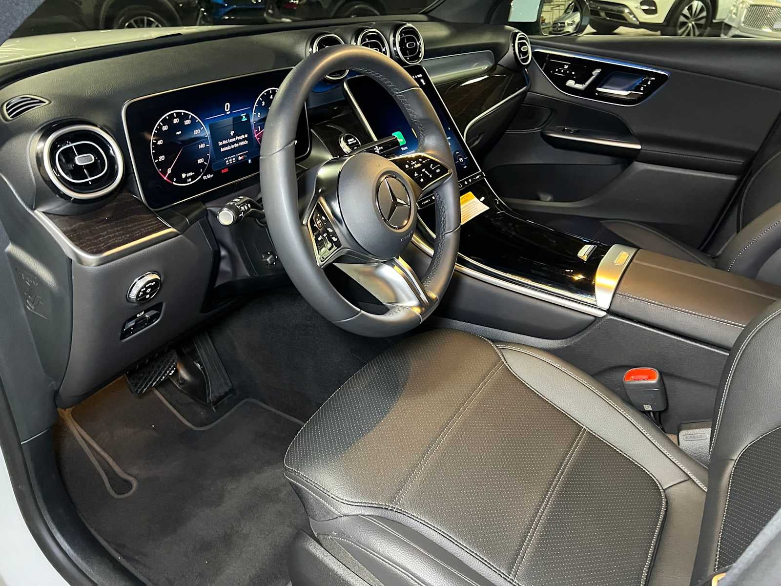 2025 Mercedes-Benz GLC GLC 300