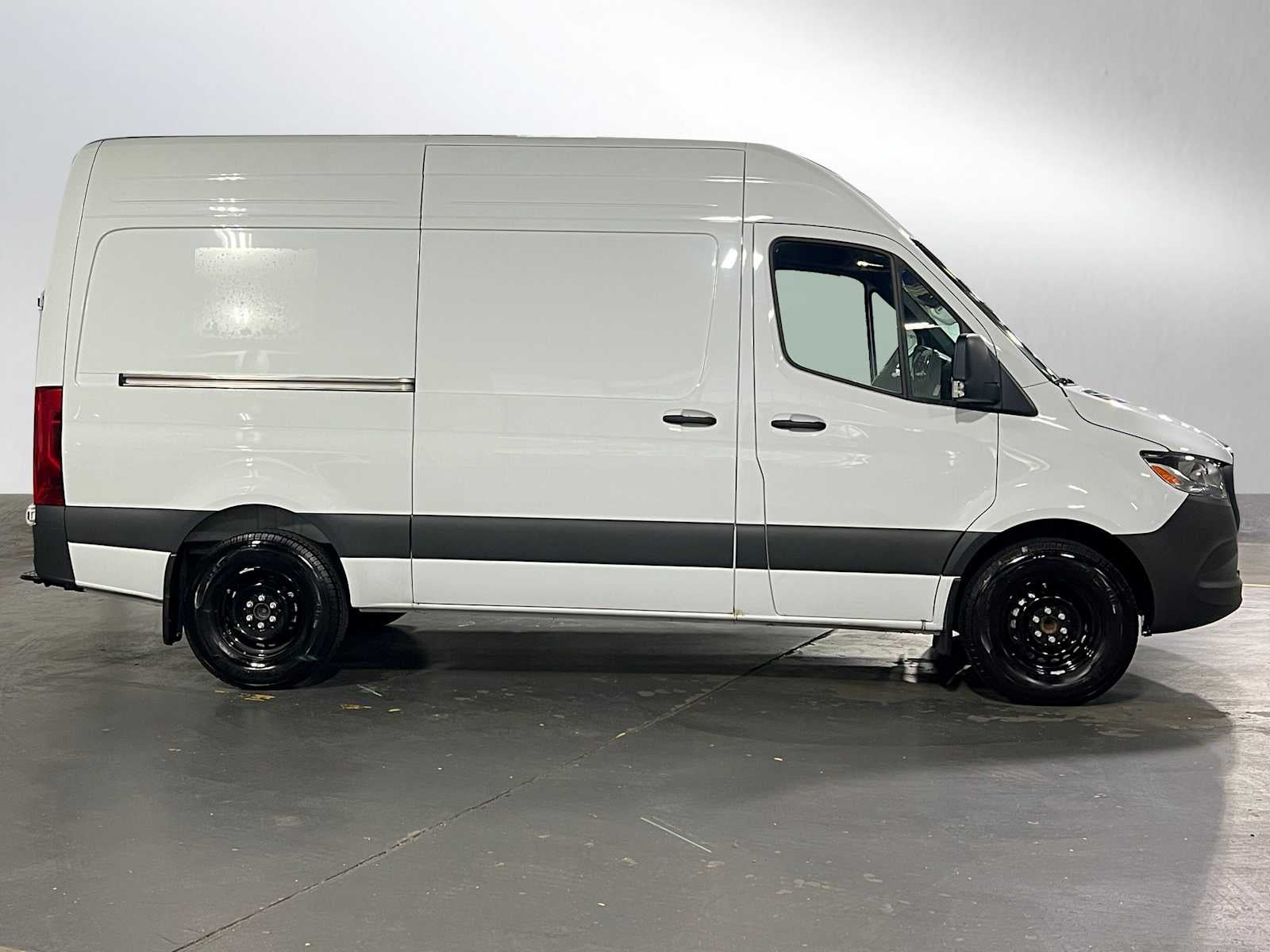 2025 Mercedes-Benz Sprinter 2500 Standard Roof I4 Diesel 144" RWD