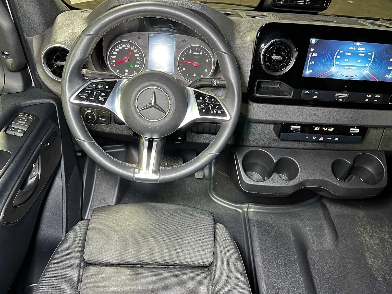 2025 Mercedes-Benz Sprinter 2500 Standard Roof I4 Diesel 144" RWD