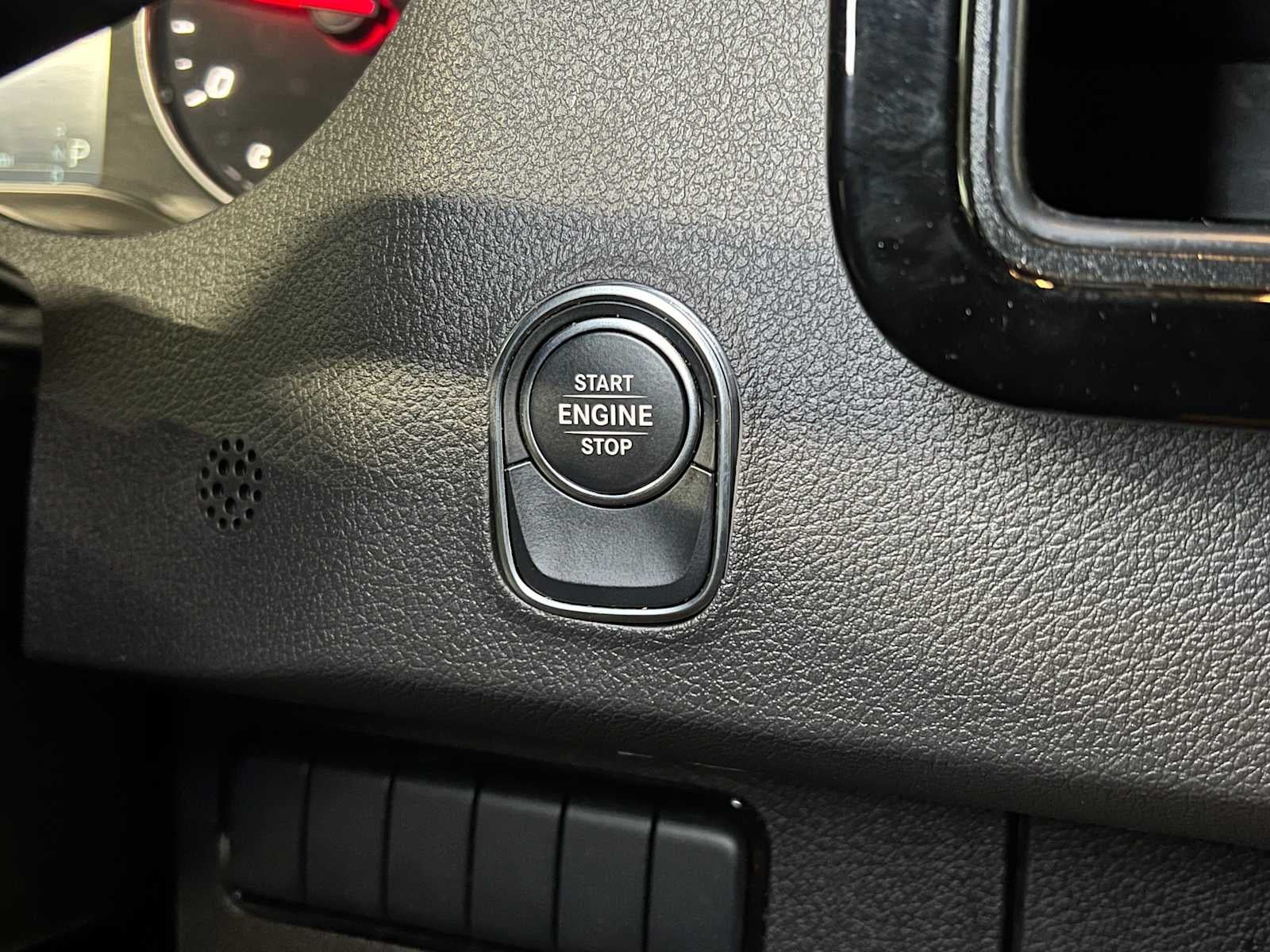 2025 Mercedes-Benz Sprinter 2500 Standard Roof I4 Diesel 144" RWD