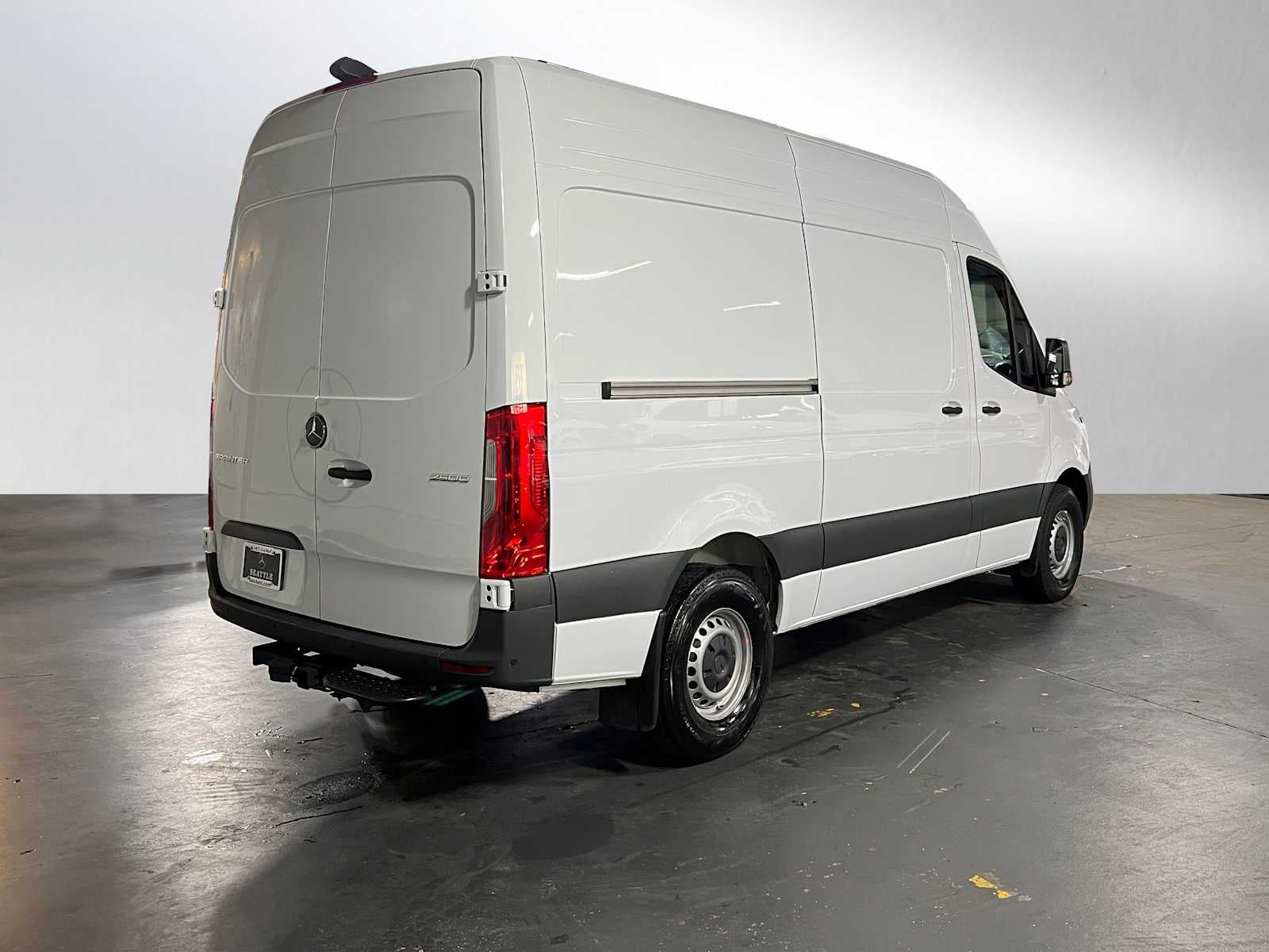 2025 Mercedes-Benz Sprinter 2500 Standard Roof I4 Diesel 144" RWD