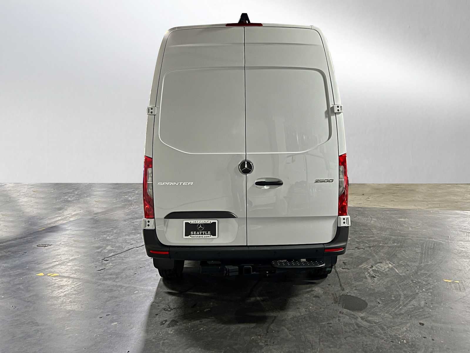 2025 Mercedes-Benz Sprinter 2500 Standard Roof I4 Diesel 144" RWD