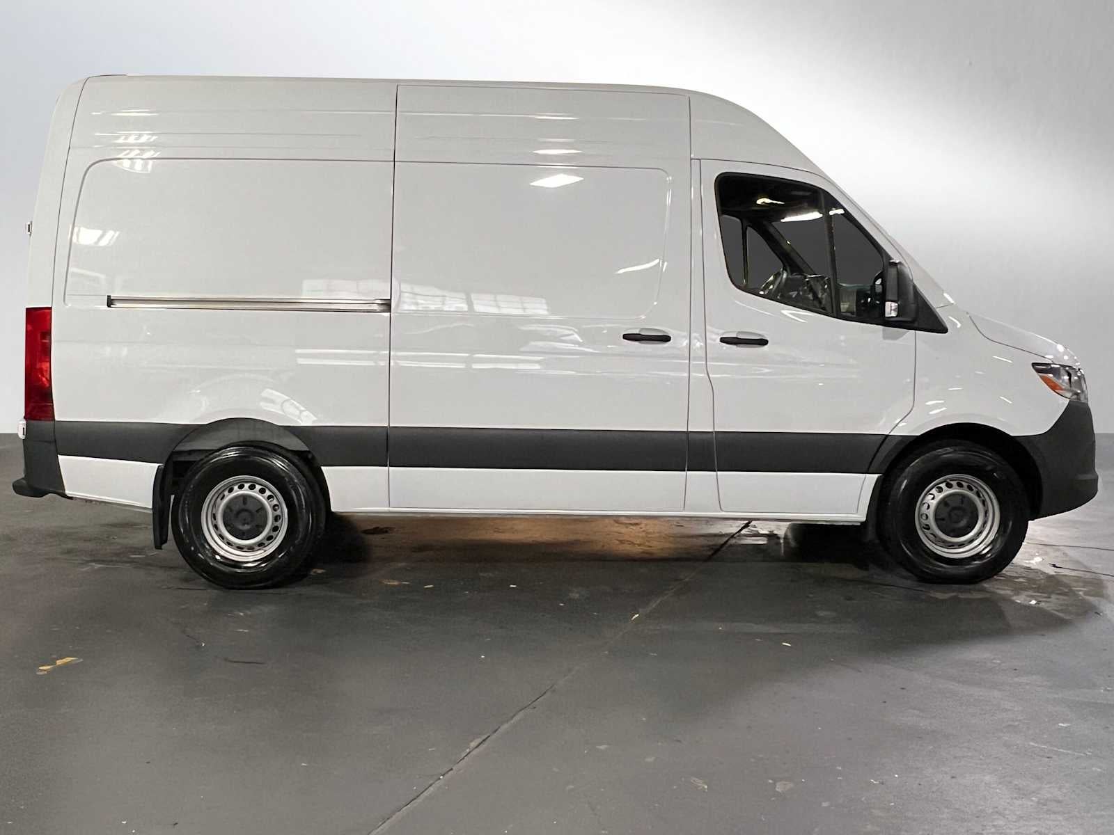 2025 Mercedes-Benz Sprinter 2500 Standard Roof I4 Diesel 144" RWD