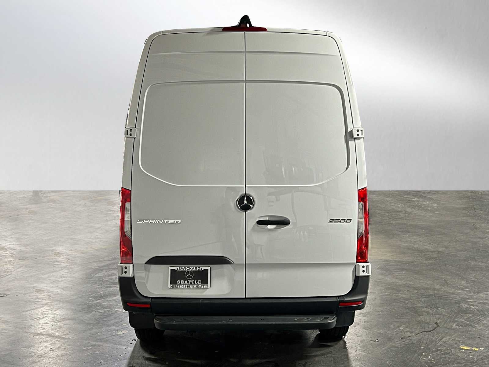 2025 Mercedes-Benz Sprinter 2500 Standard Roof I4 Diesel 144" RWD