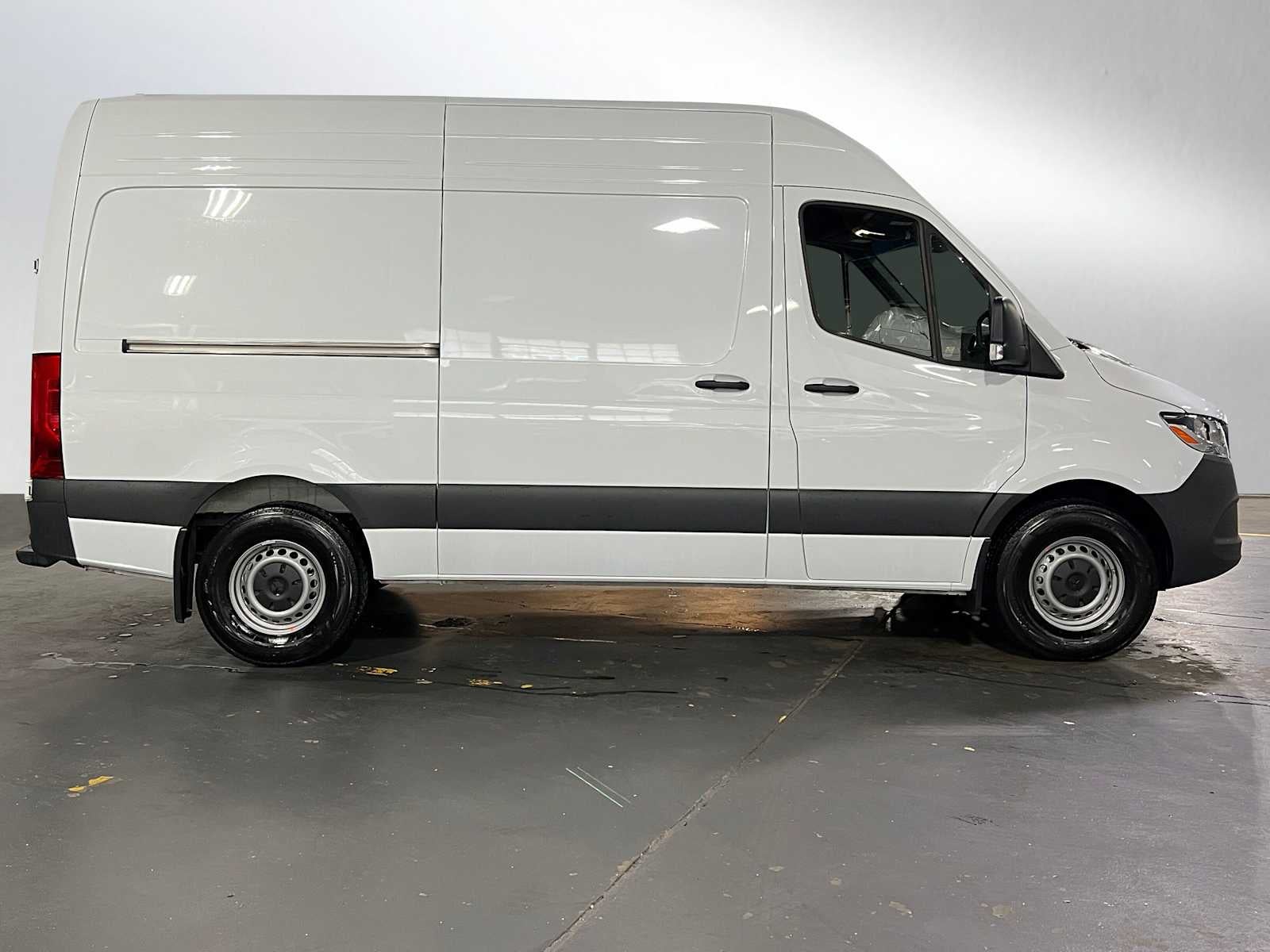 2025 Mercedes-Benz Sprinter 2500 Standard Roof I4 Diesel 144" RWD