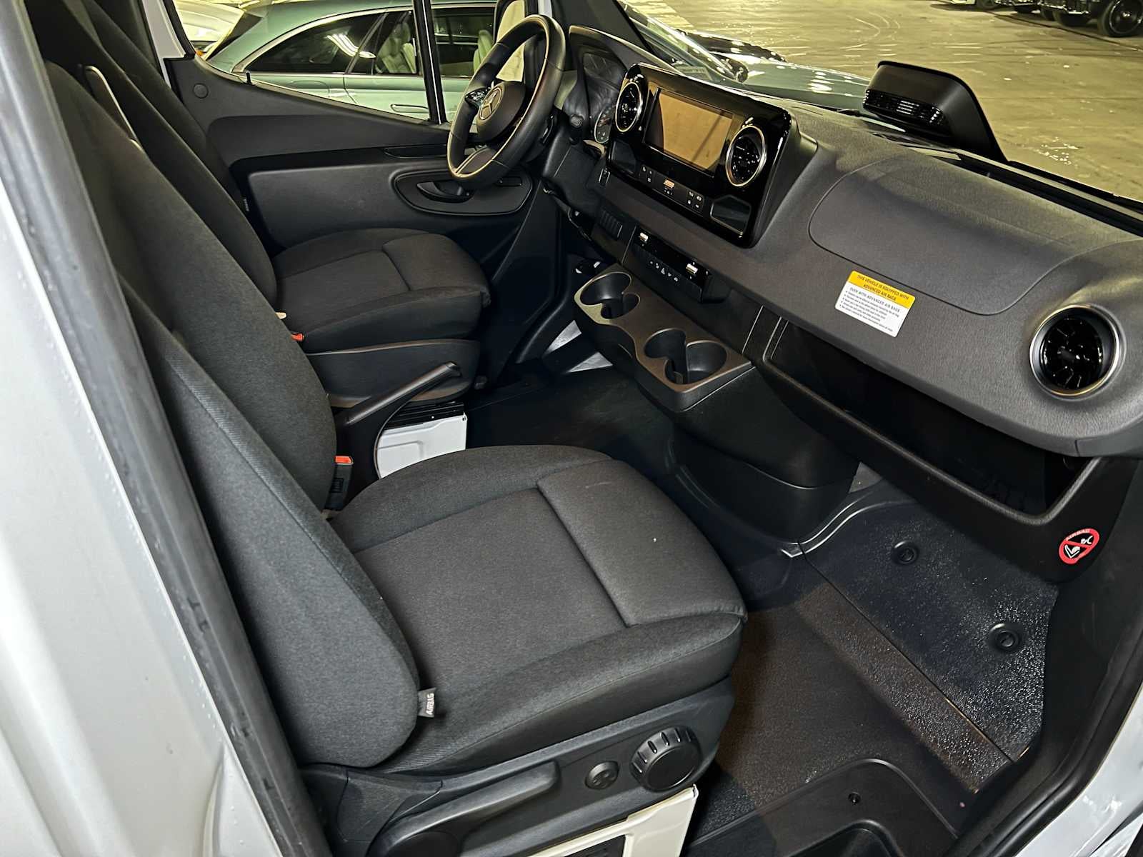 2025 Mercedes-Benz Sprinter 2500 Standard Roof I4 Diesel 144" RWD