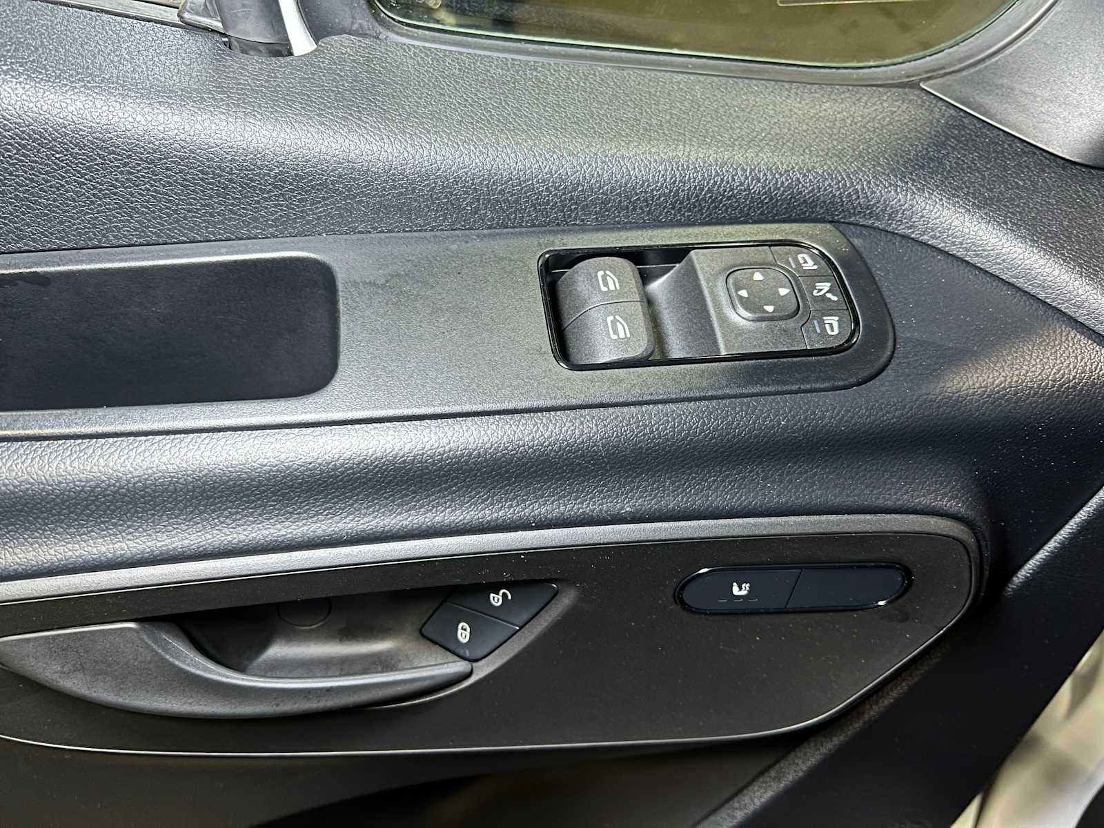 2025 Mercedes-Benz Sprinter 2500 Standard Roof I4 Diesel 144" RWD