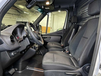 2025 Mercedes-Benz Sprinter 2500 Standard Roof I4 Diesel 144" RWD