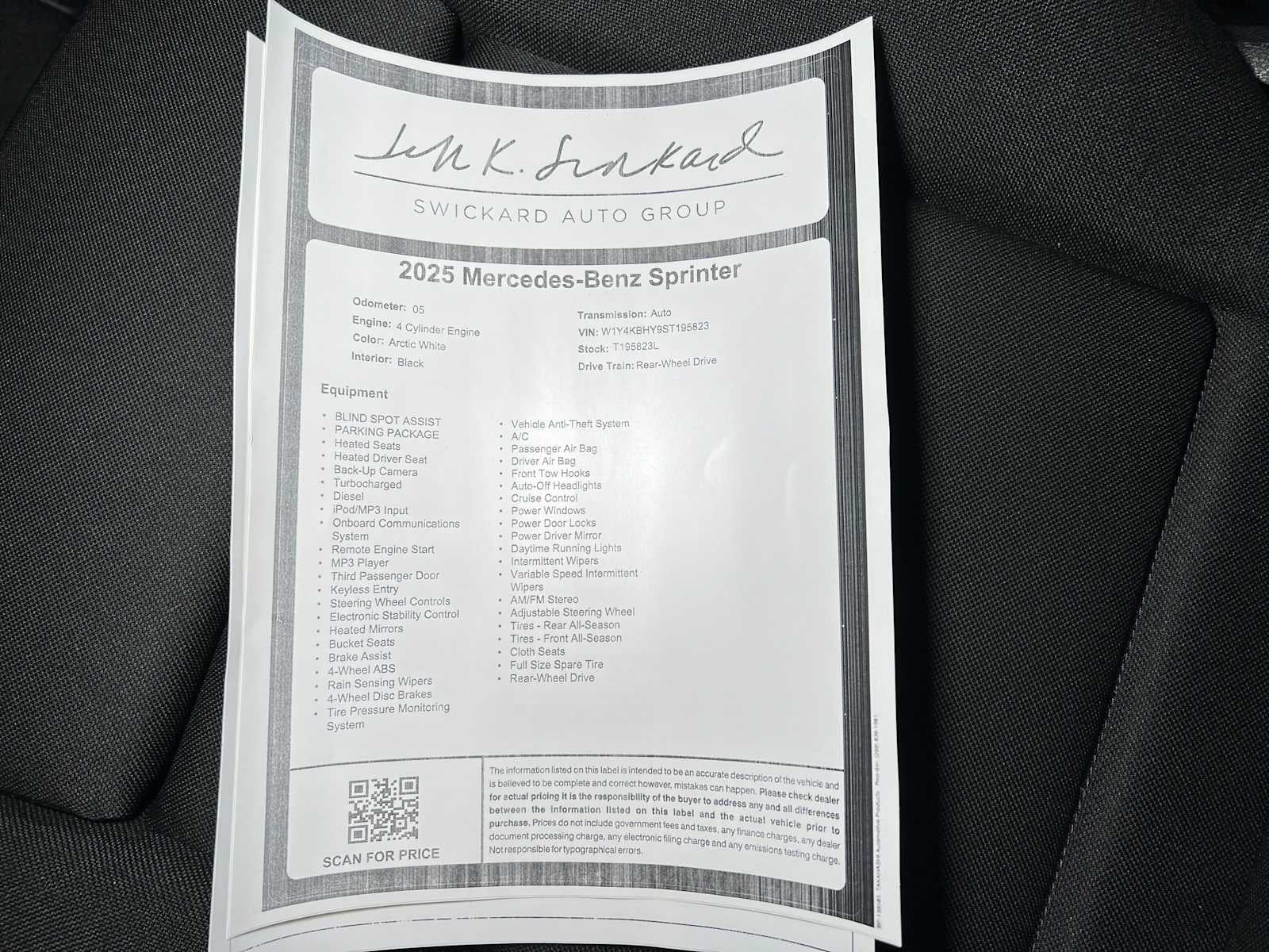 2025 Mercedes-Benz Sprinter 2500 Standard Roof I4 Diesel 144" RWD