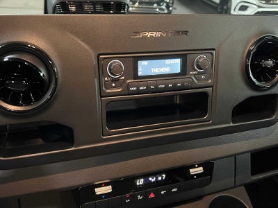 2025 Mercedes-Benz Sprinter 2500 Standard Roof I4 Diesel HO 144" RWD