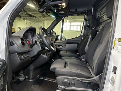 2025 Mercedes-Benz Sprinter 2500 Standard Roof I4 Diesel HO 144" RWD