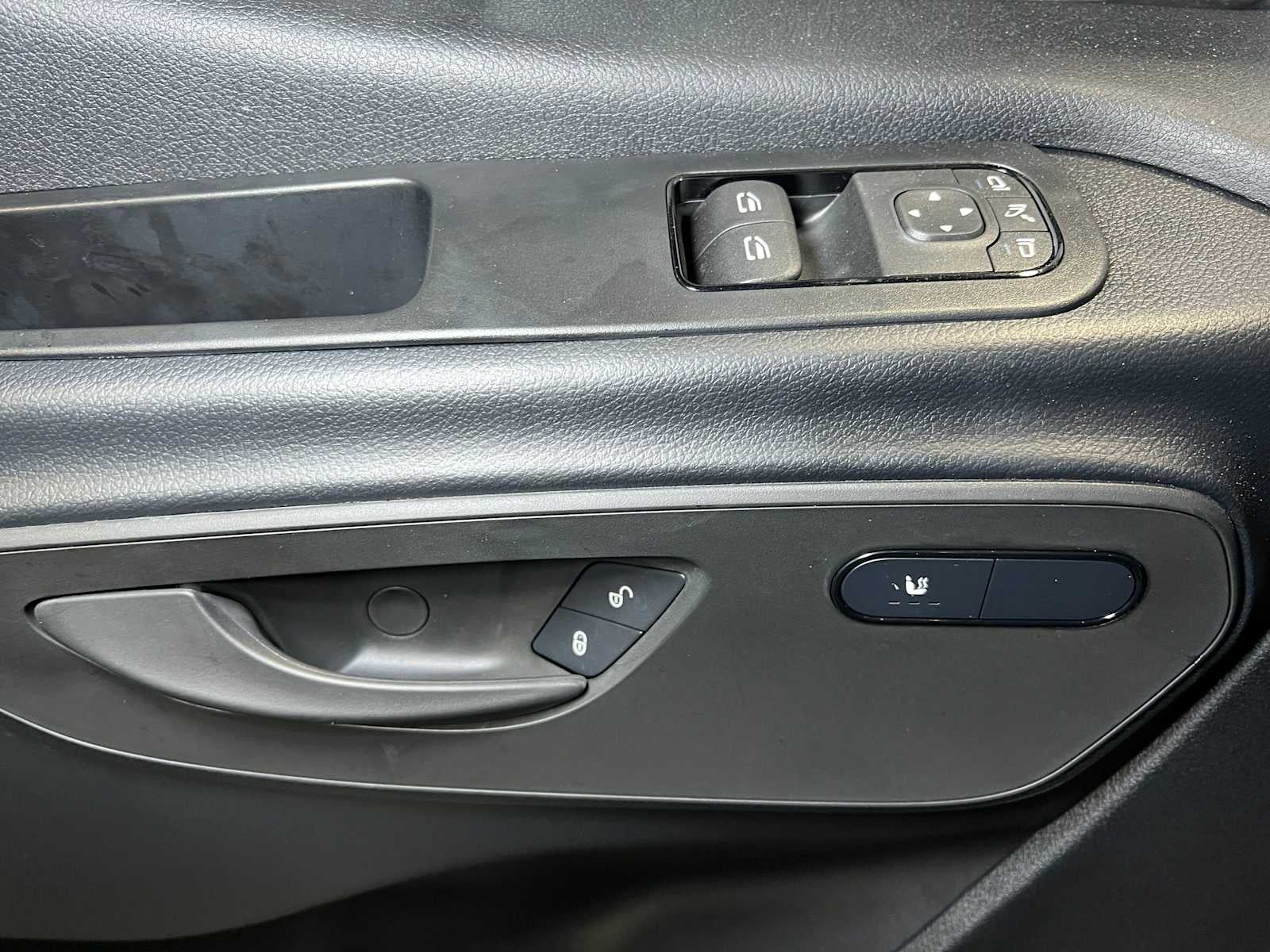 2025 Mercedes-Benz Sprinter 2500 High Roof I4 Diesel HO 170" RWD