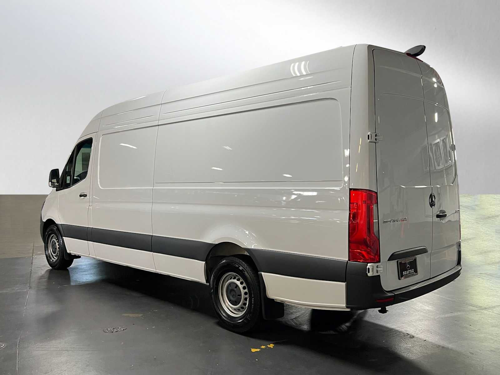 2025 Mercedes-Benz Sprinter 2500 High Roof I4 Diesel HO 170" RWD