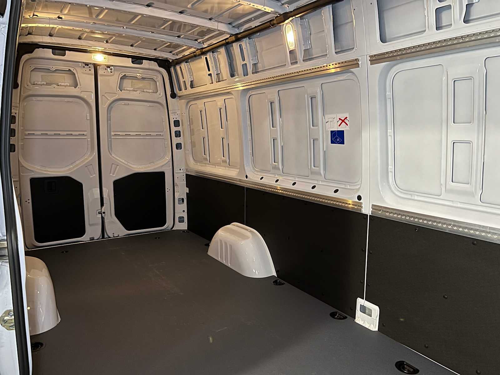 2024 Mercedes-Benz Sprinter 2500 High Roof I4 Diesel HO 170" RWD