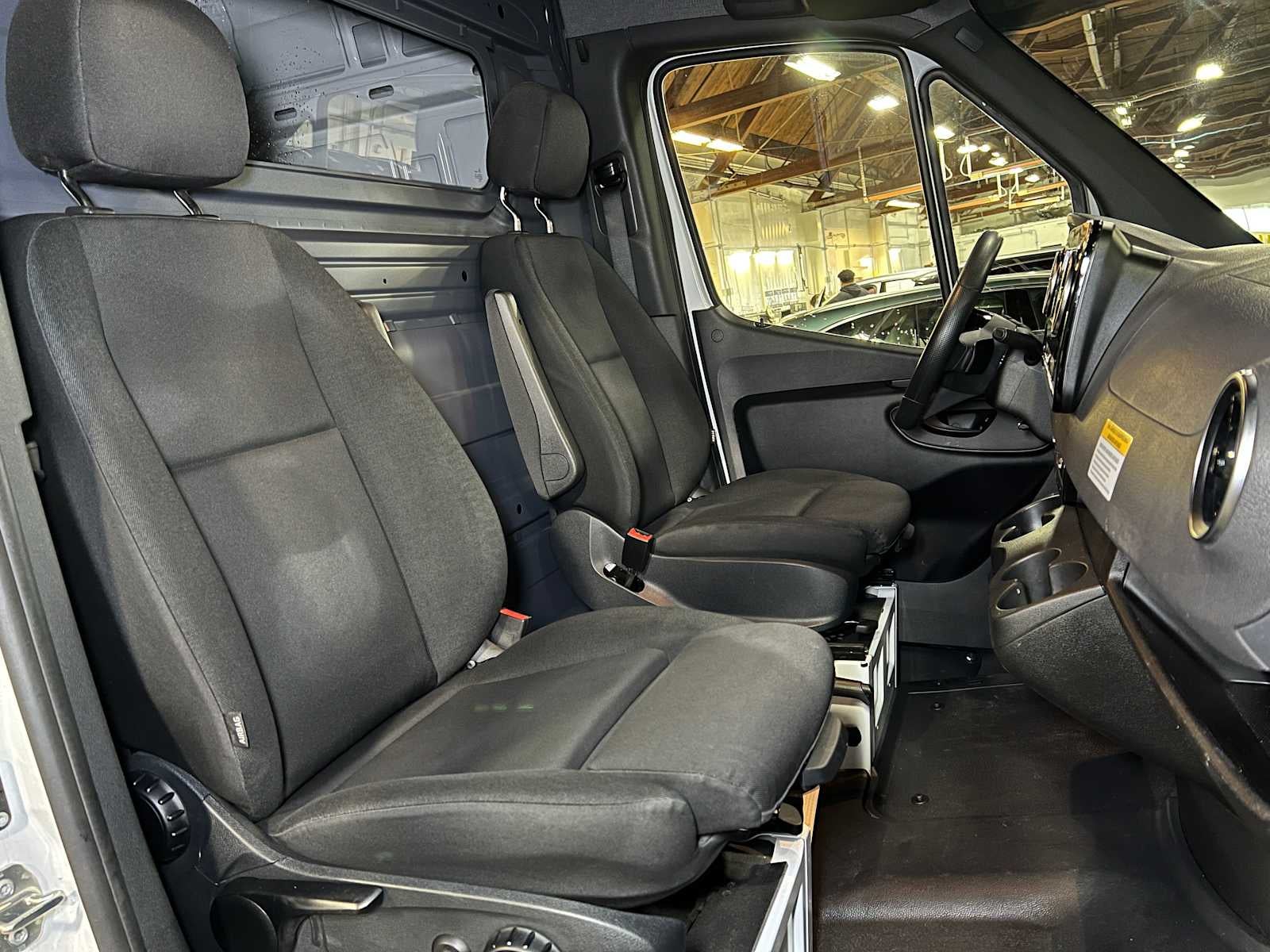 2025 Mercedes-Benz Sprinter 2500 High Roof I4 Diesel HO 170" RWD