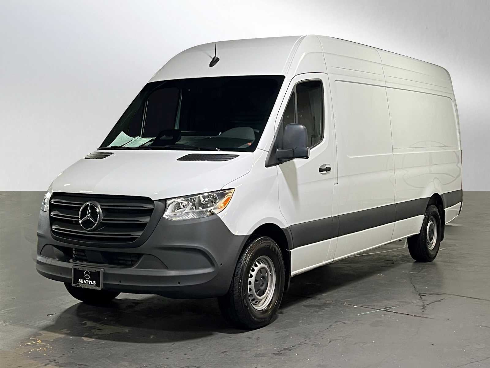2025 Mercedes-Benz Sprinter 2500 High Roof I4 Diesel HO 170" RWD