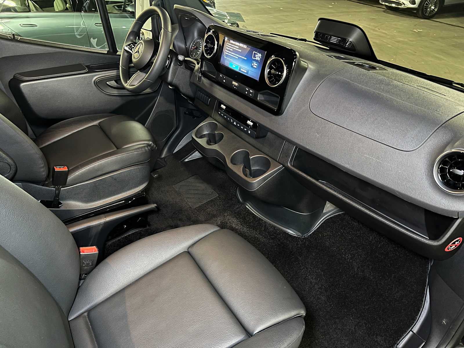 2025 Mercedes-Benz Sprinter 2500 High Roof I4 Diesel HO 170" RWD