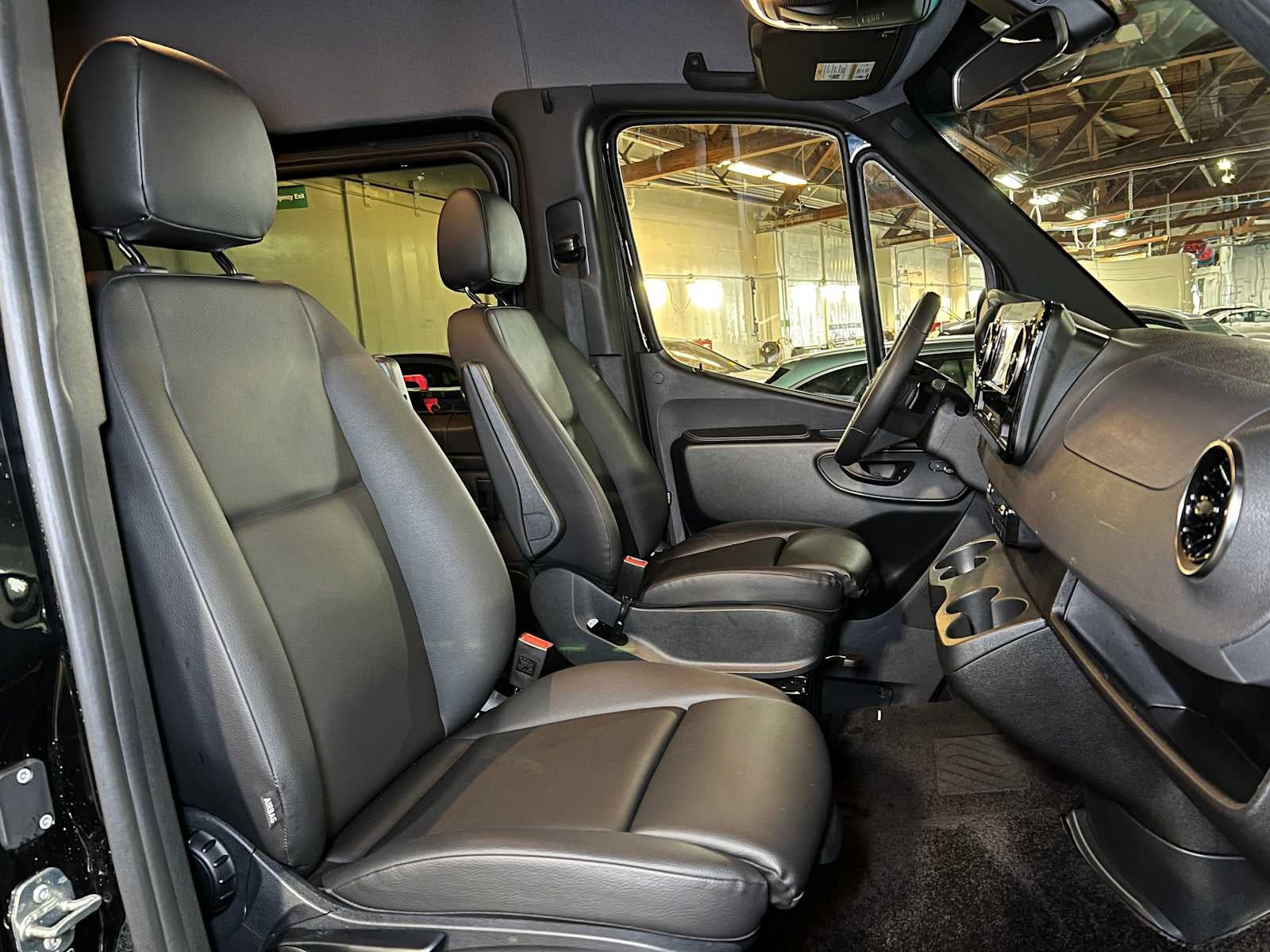 2025 Mercedes-Benz Sprinter 2500 High Roof I4 Diesel HO 170" RWD