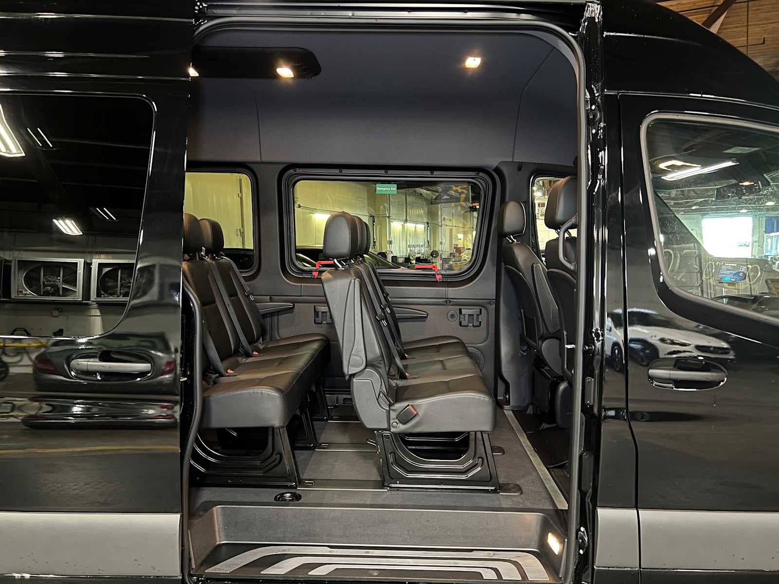 2025 Mercedes-Benz Sprinter 2500 High Roof I4 Diesel HO 170" RWD