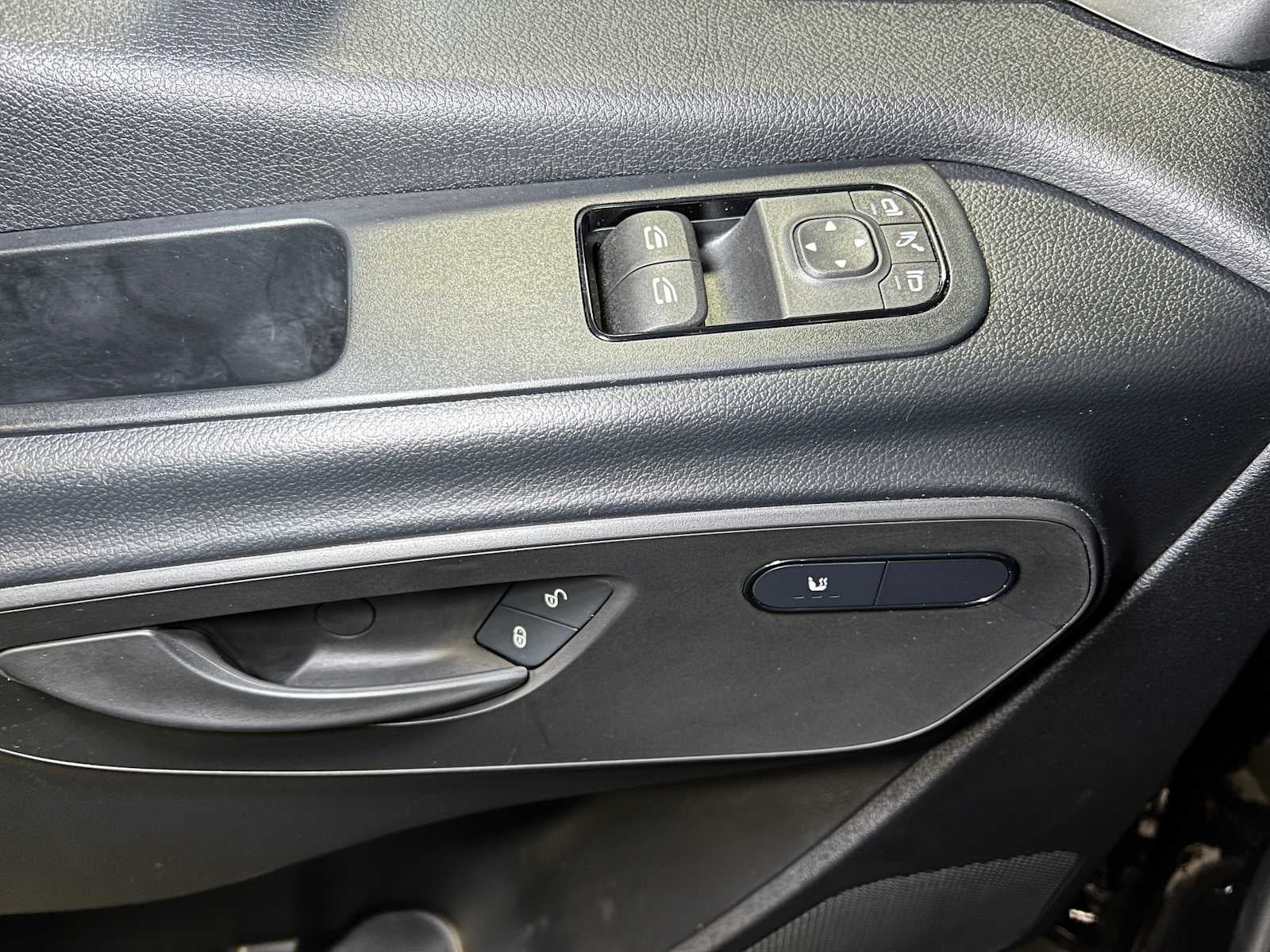 2025 Mercedes-Benz Sprinter 2500 High Roof I4 Diesel HO 170" RWD