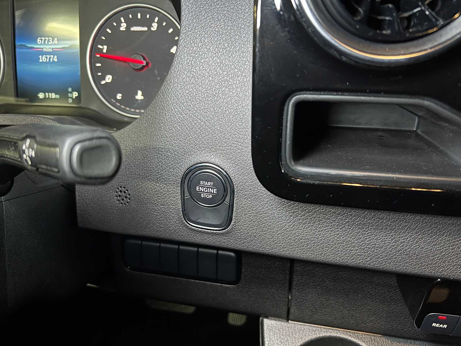 2025 Mercedes-Benz Sprinter 2500 High Roof I4 Diesel HO 170" RWD