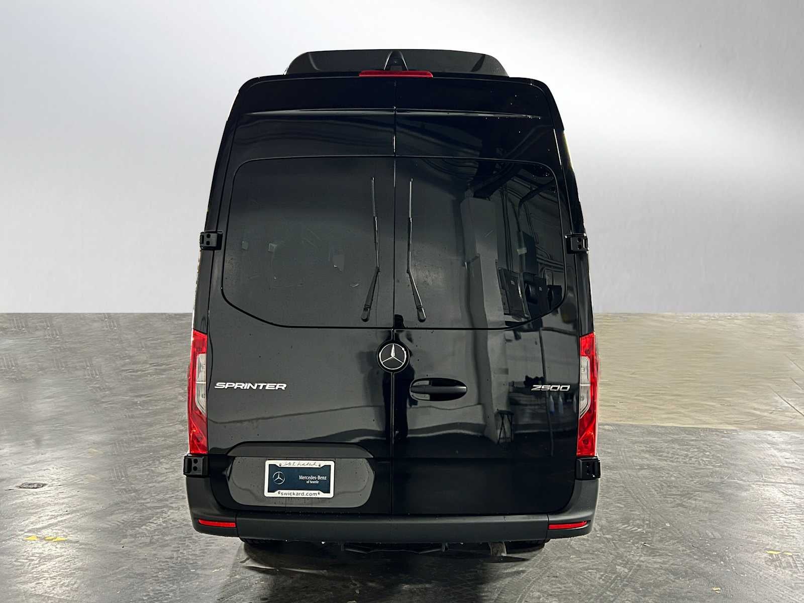 2025 Mercedes-Benz Sprinter 2500 High Roof I4 Diesel HO 170" RWD