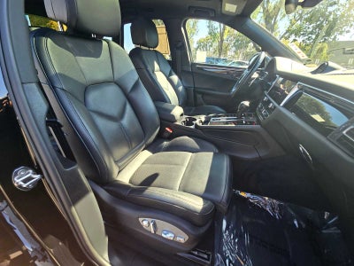 2024 Porsche Macan AWD