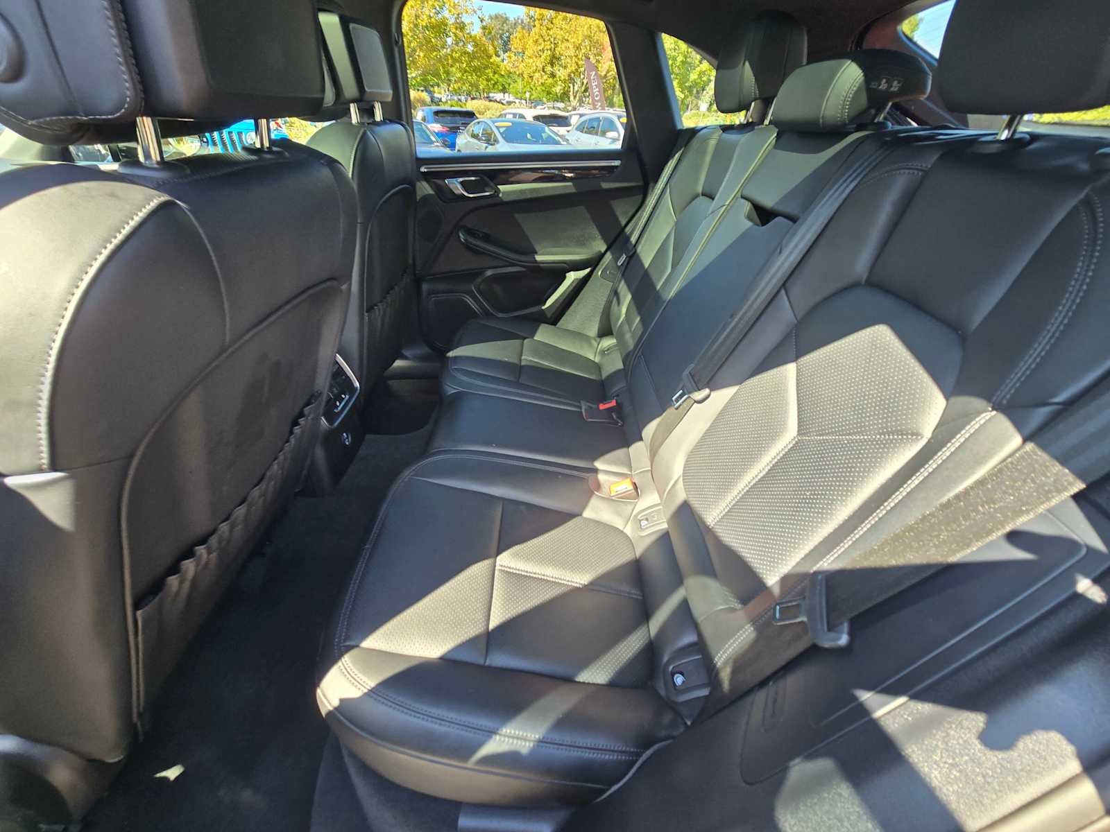 2024 Porsche Macan AWD