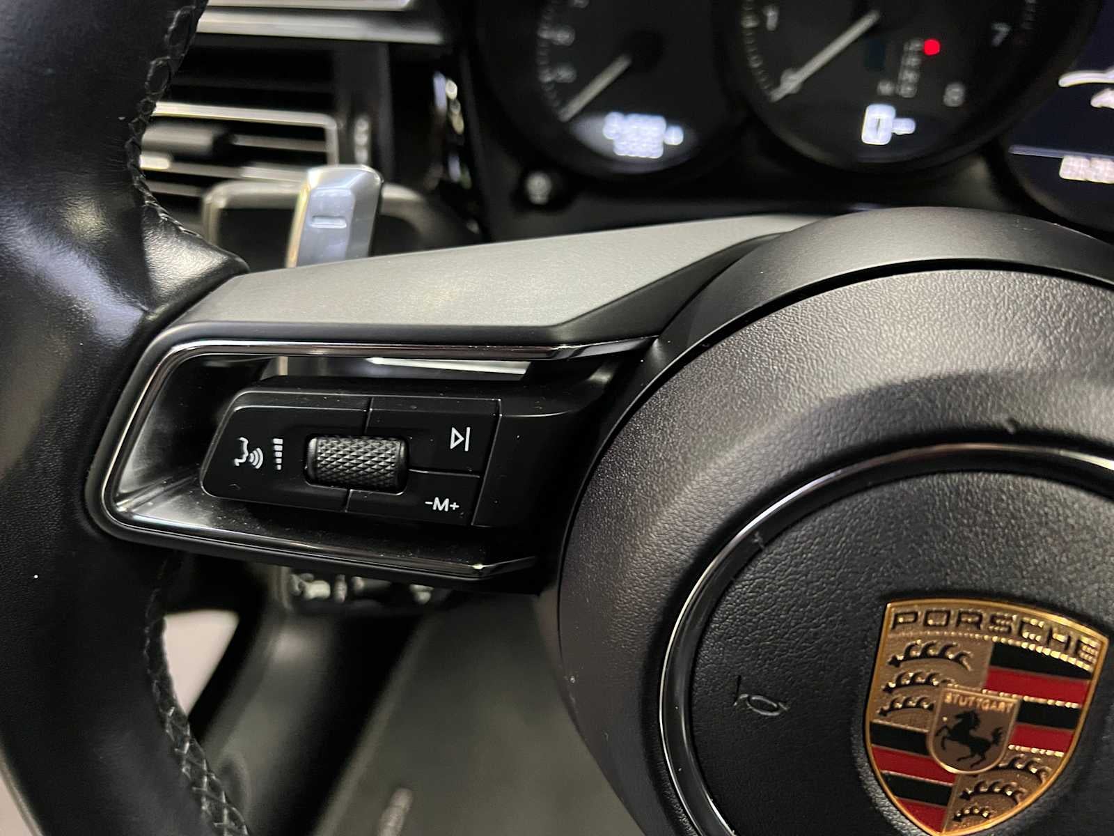 2024 Porsche Macan AWD