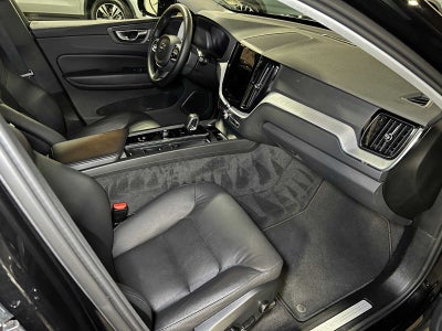 2025 Volvo XC60 Plus