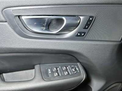 2025 Volvo XC60 Plus