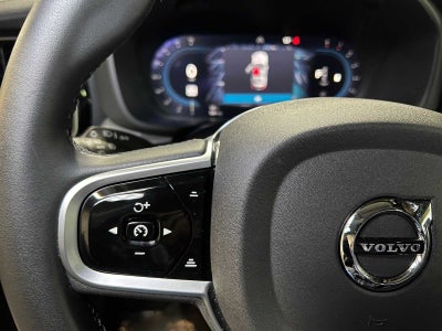 2025 Volvo XC60 Plus
